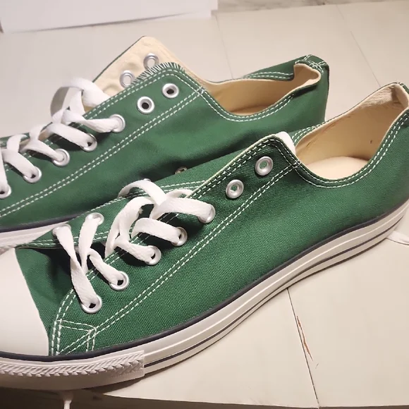 Converse Dark Green Sneakers with White Sole - Picture 5 of 6